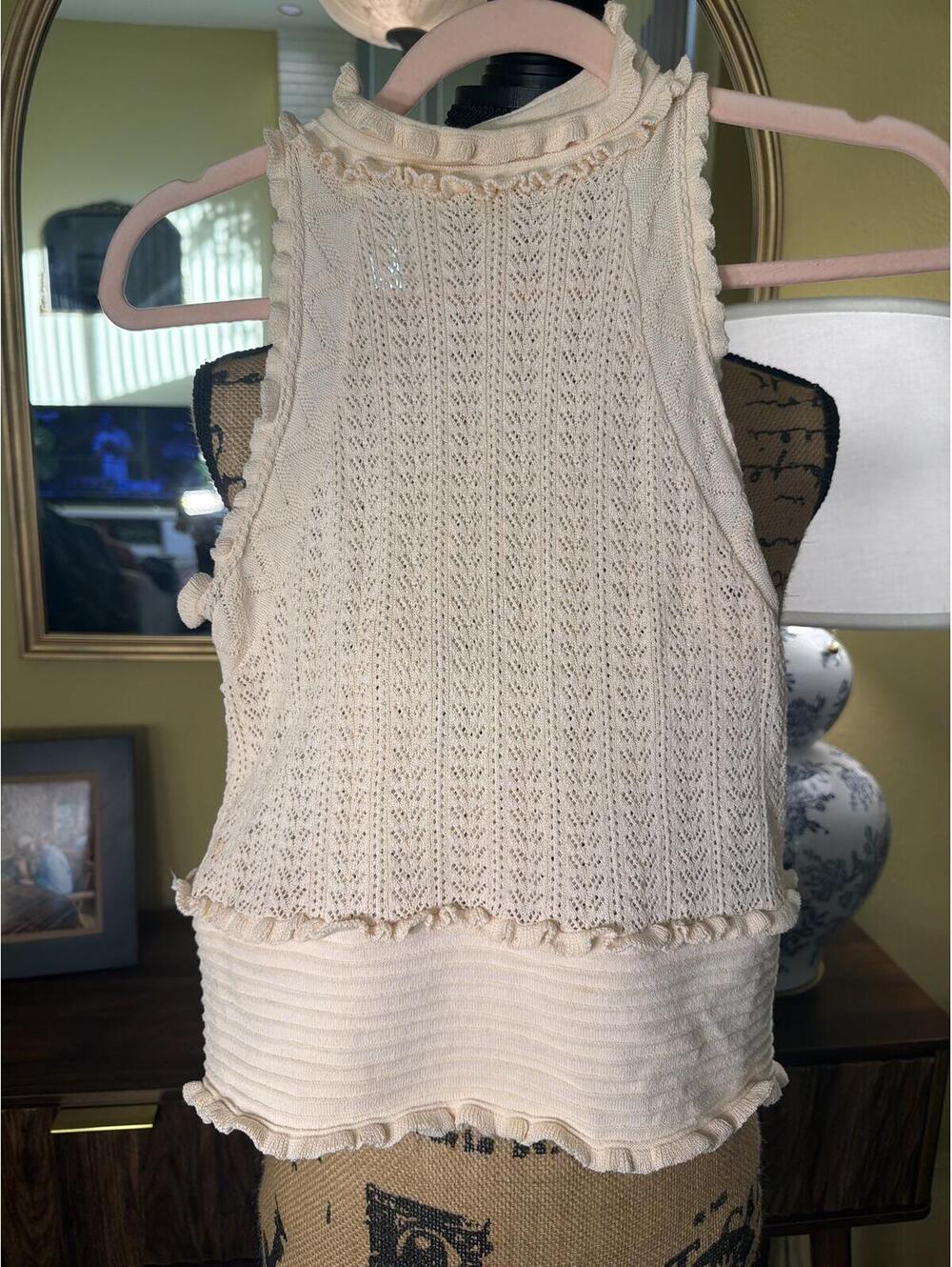 Amur Ruffle knit sleeveless tank top